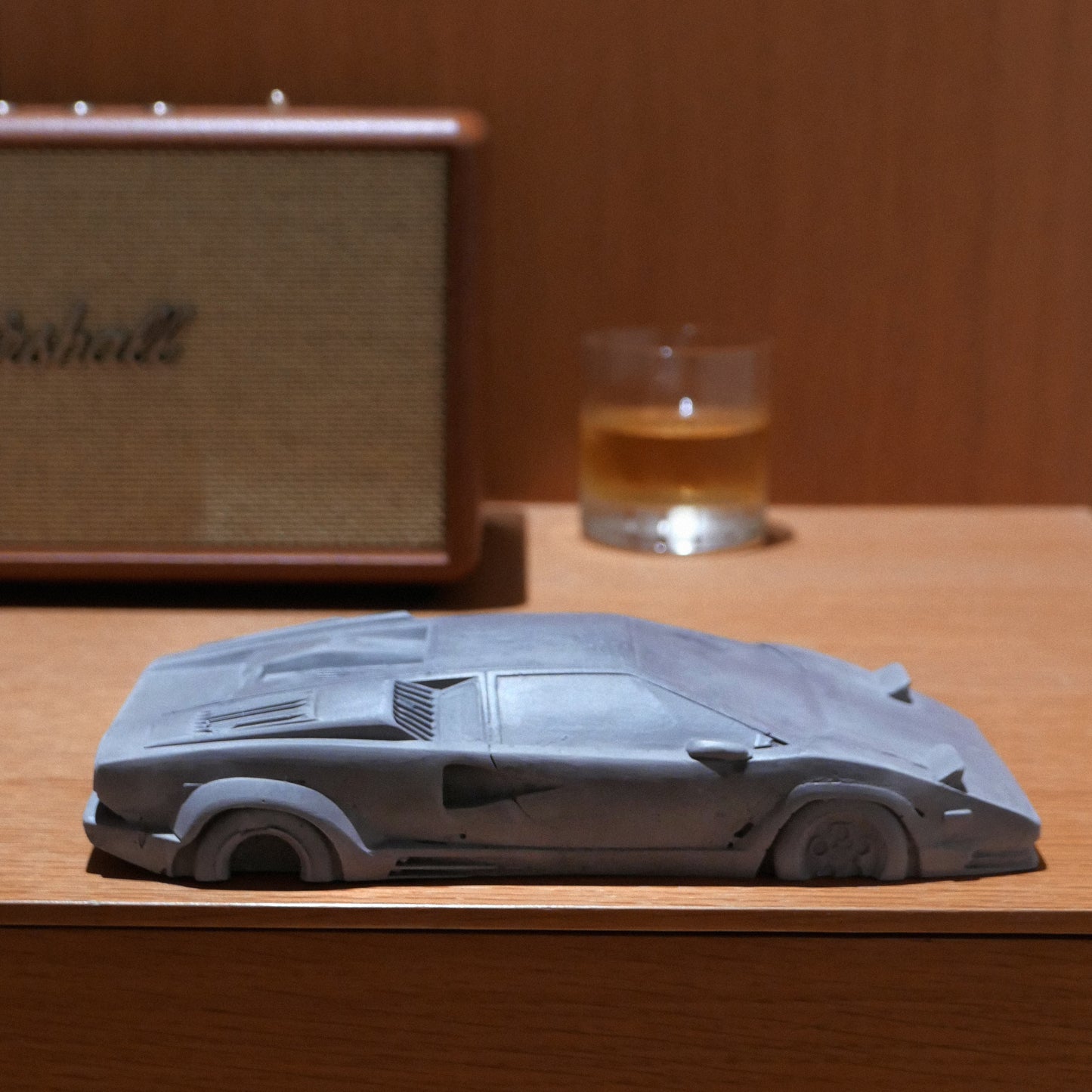 N°010 — TRADER